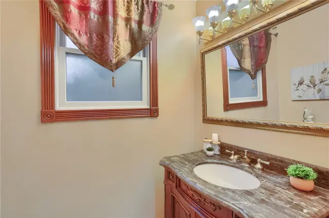 5389 Peach Dr gallery image 21