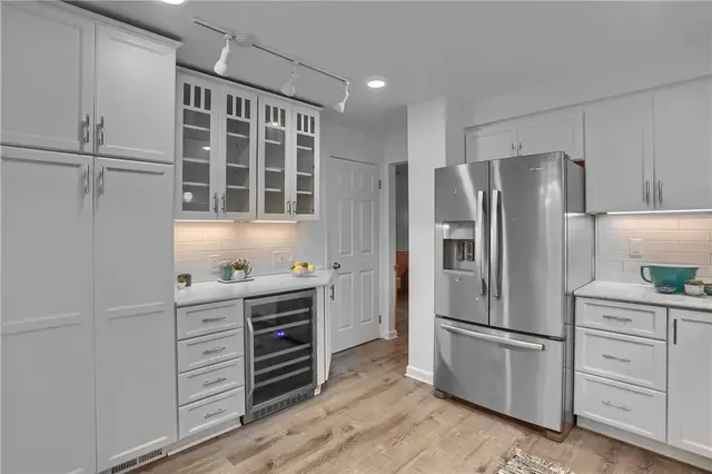 5389 Peach Dr gallery image 29