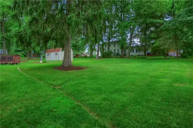 5389 Peach Dr gallery image 34