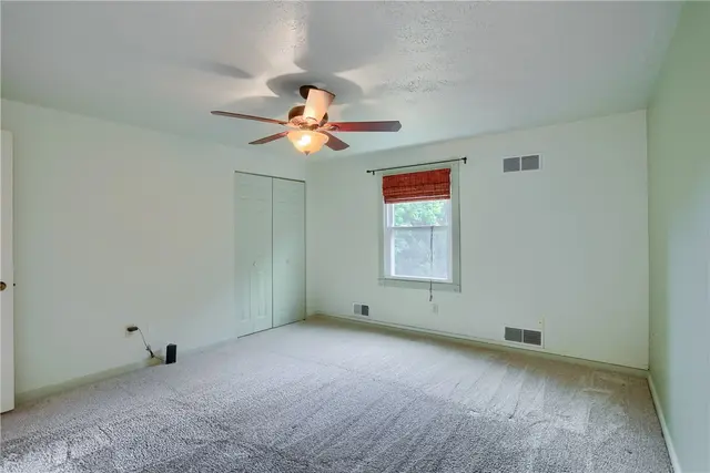 5389 Peach Dr gallery image 39