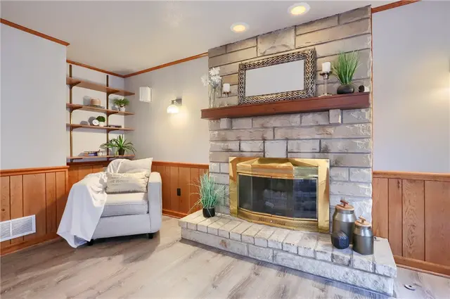 5389 Peach Dr gallery image 40