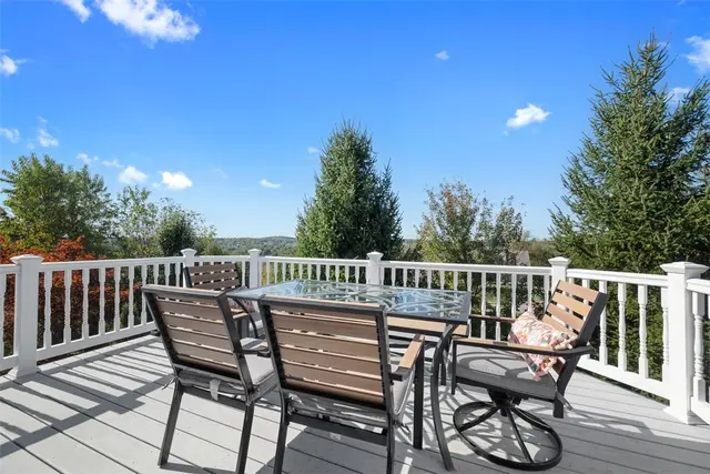 539 Madison Drive gallery image 3