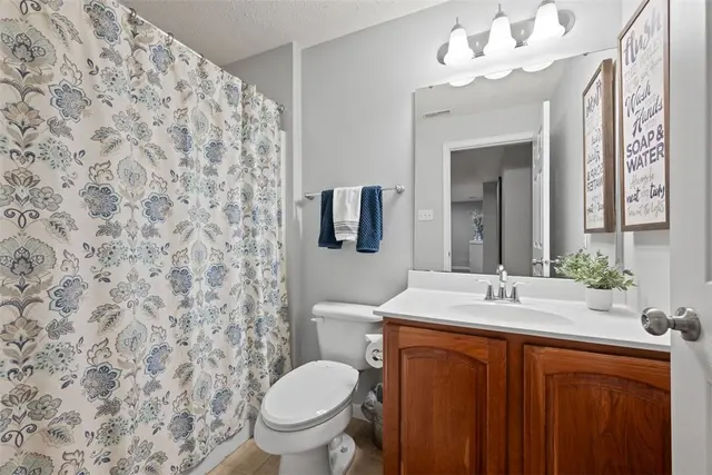 539 Madison Drive gallery image 8