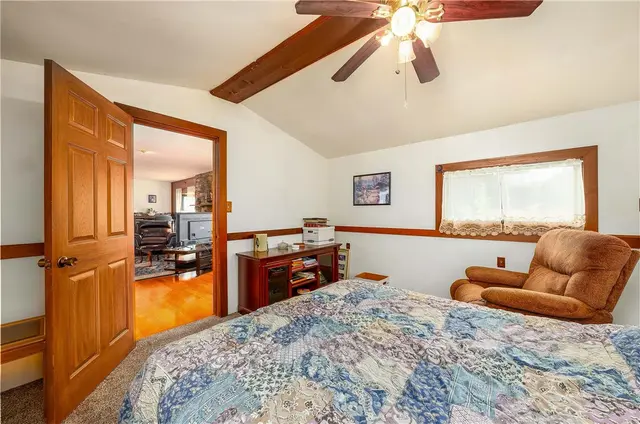 5403 Hardt Rd gallery image 9