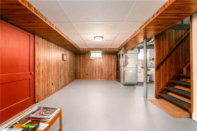 5403 Hardt Rd gallery image 26
