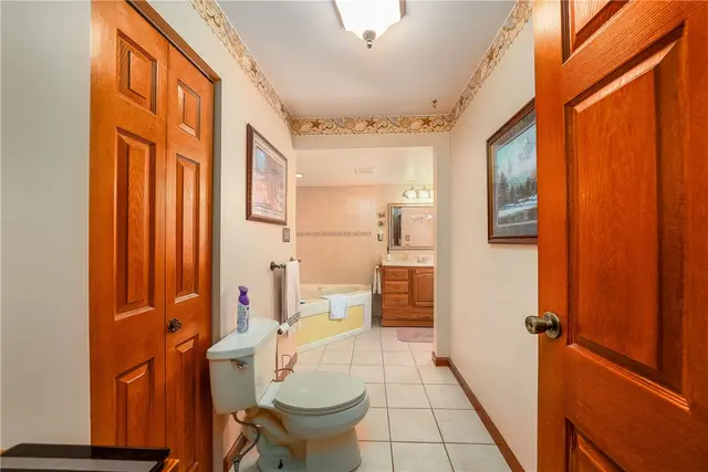 5403 Hardt Rd gallery image 34