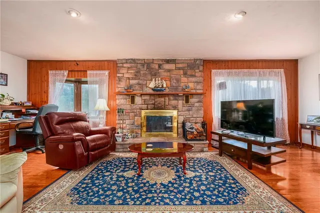 5403 Hardt Rd gallery image 41