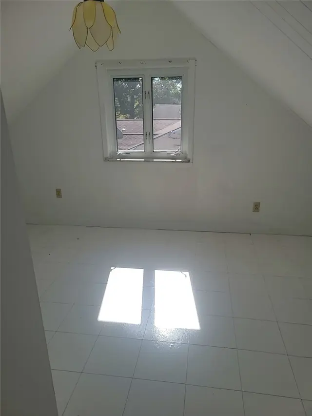 5418 Hamilton Rd gallery image 20