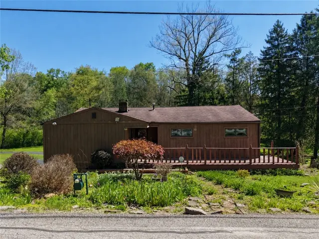 5422 Beechnut Dr gallery image 2