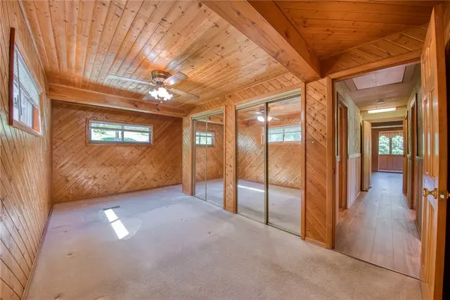 5422 Beechnut Dr gallery image 3