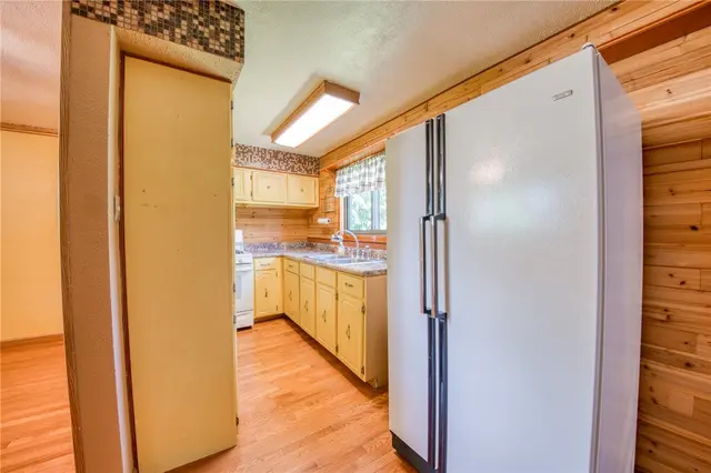 5422 Beechnut Dr gallery image 19