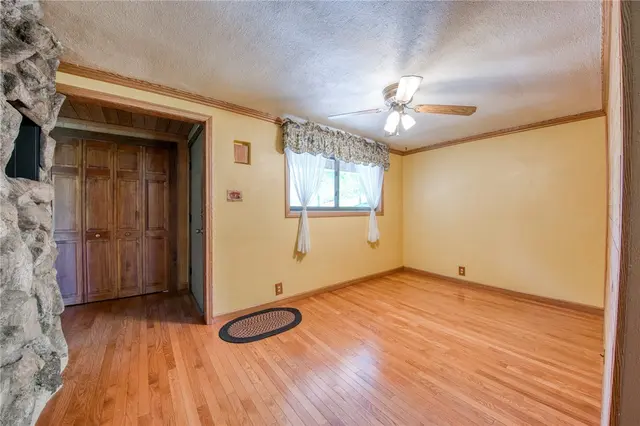 5422 Beechnut Dr gallery image 21