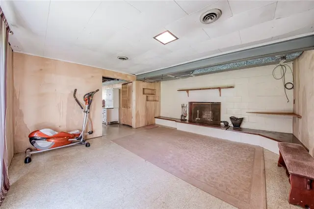 5422 Beechnut Dr gallery image 33