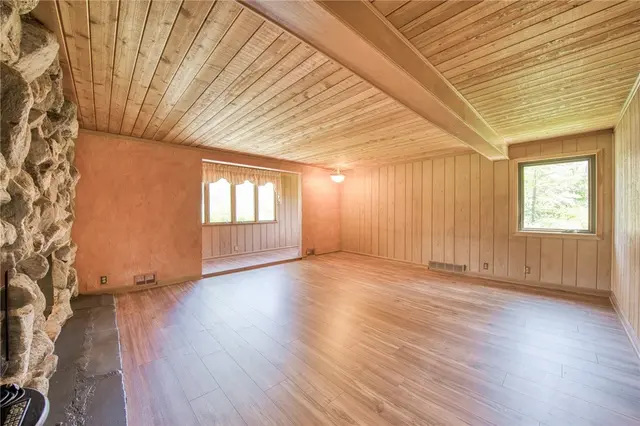 5422 Beechnut Dr gallery image 37