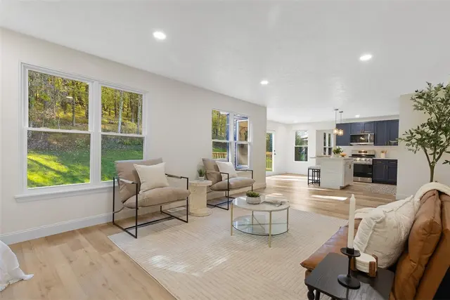 543 Juniper Ct gallery image 30