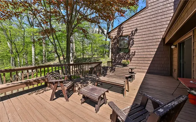 5435 Beechnut Dr gallery image 7