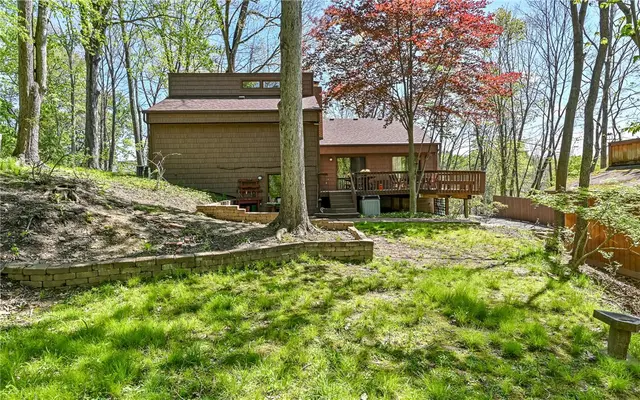 5435 Beechnut Dr gallery image 11