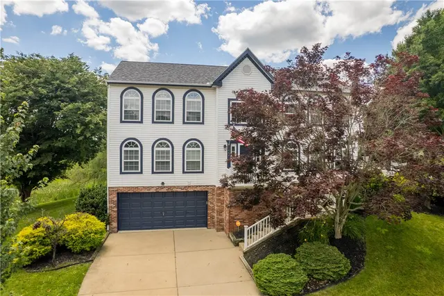 544 Grandshire Dr gallery image 2