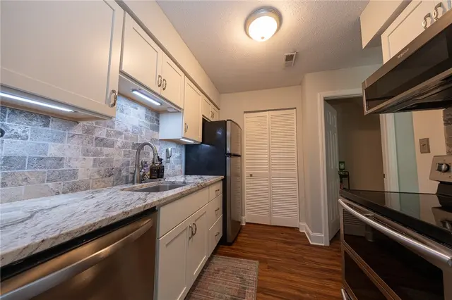 549 Brandywine Drive gallery image 11