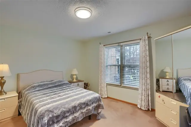 55 Ashford Drive gallery image 16