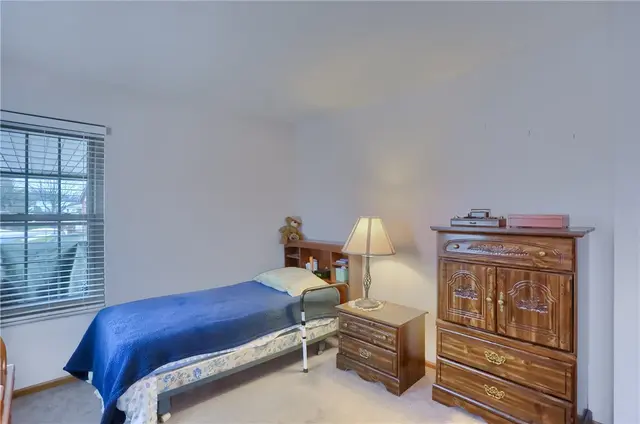 55 Ashford Drive gallery image 20