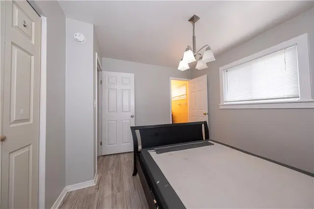 55 Dover Dr gallery image 3