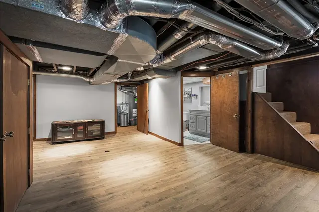 5517 Gibson Rd gallery image 3