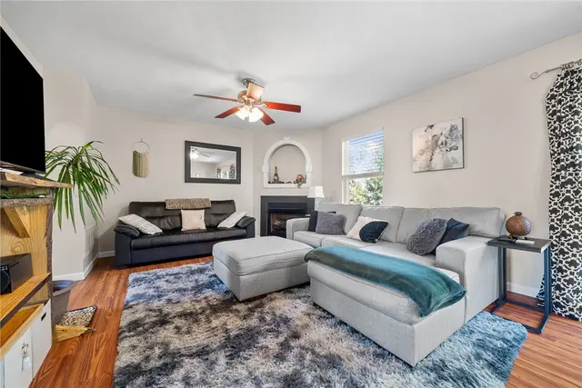 552 Ten Point Ln gallery image 10