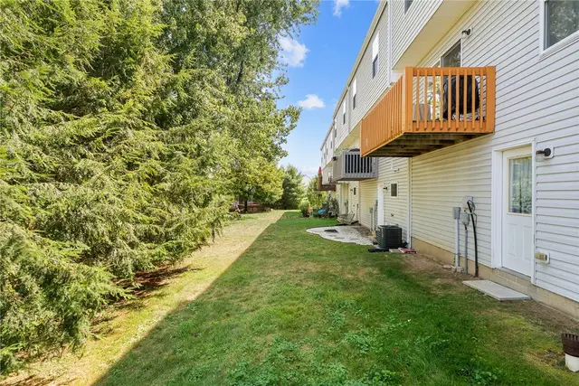 552 Ten Point Ln gallery image 17