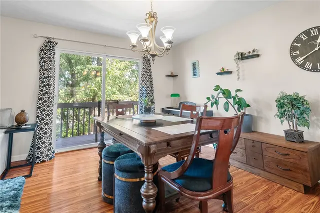 552 Ten Point Ln gallery image 18