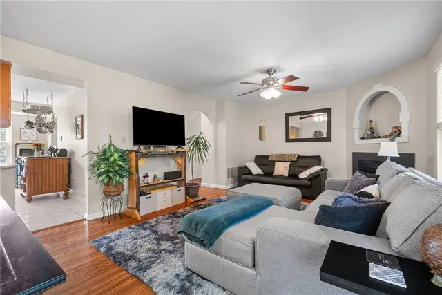 552 Ten Point Ln gallery image 25