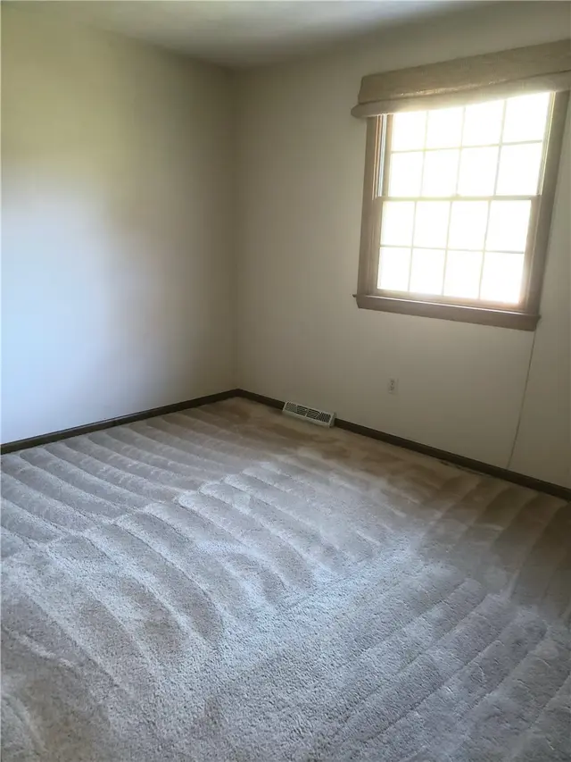 5532 Gibson Rd gallery image 6