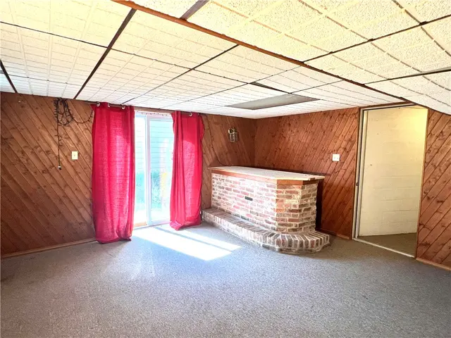 555 Lee Ave ext gallery image 7