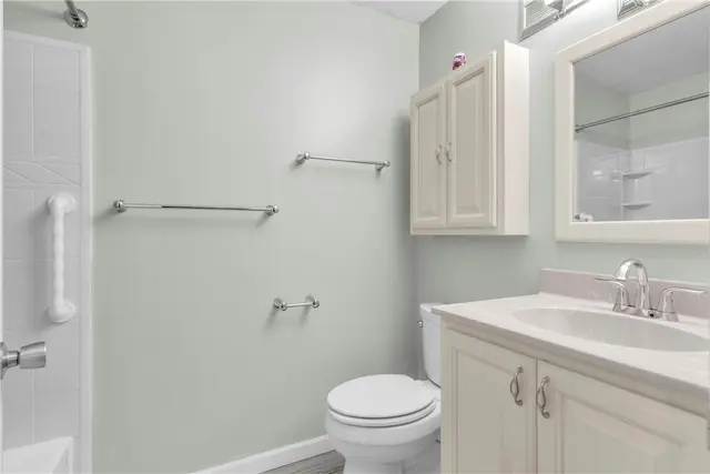 555 Sloop Road 12 gallery image 2