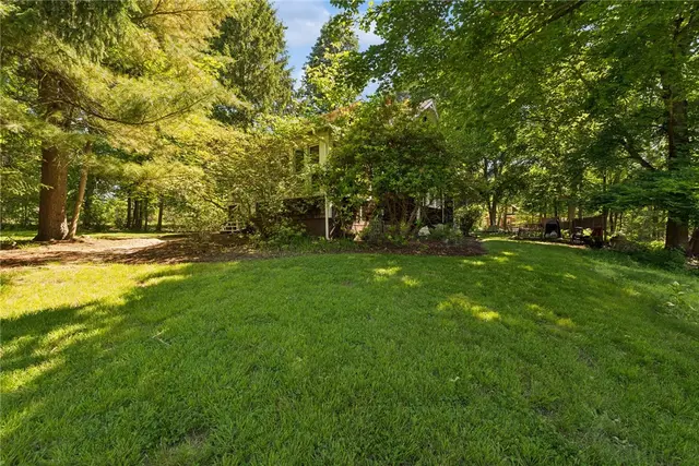 5616 Meridian Rd gallery image 12