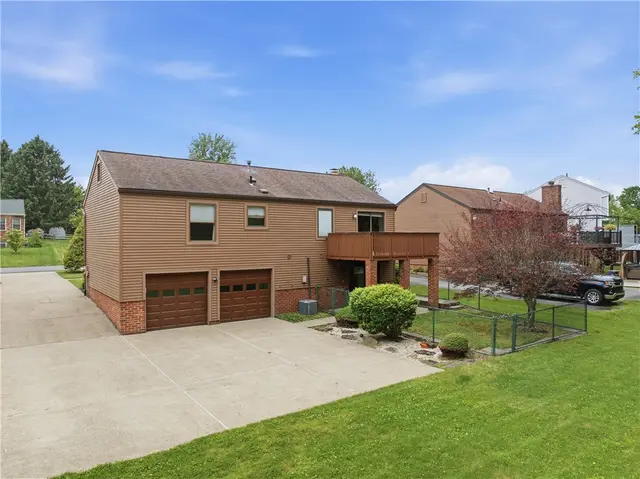 562 Bruton Drive gallery image 6