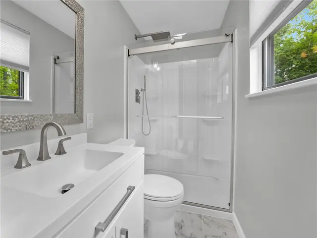 562 Bruton Drive gallery image 12