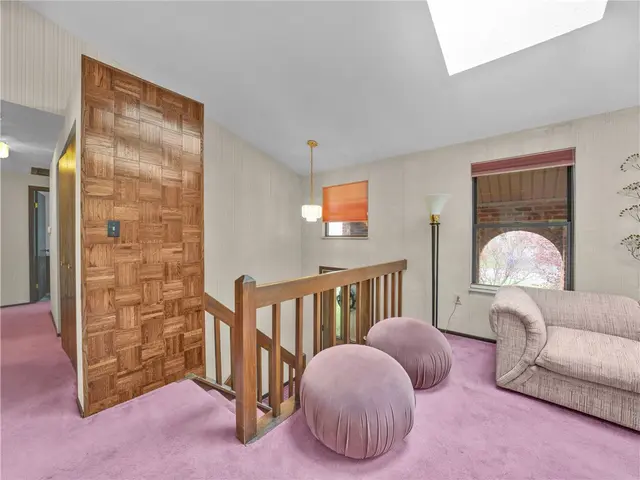 562 Bruton Drive gallery image 16