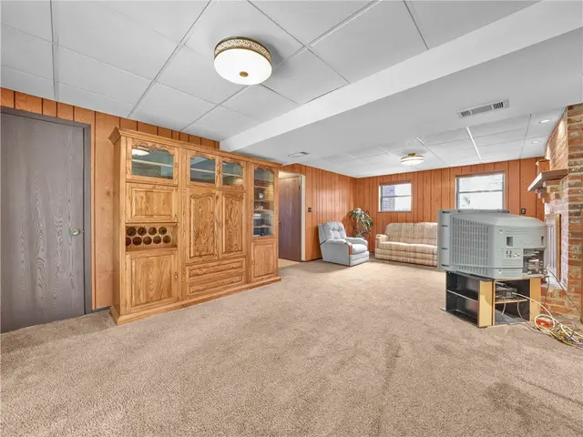 562 Bruton Drive gallery image 27