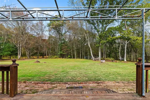 562 Callery Rd gallery image 31