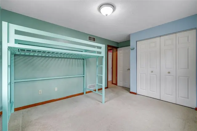 562 Callery Rd gallery image 37
