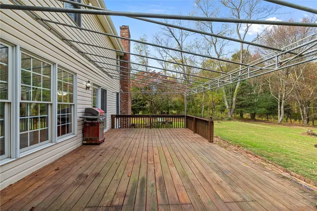 562 Callery Rd gallery image 42