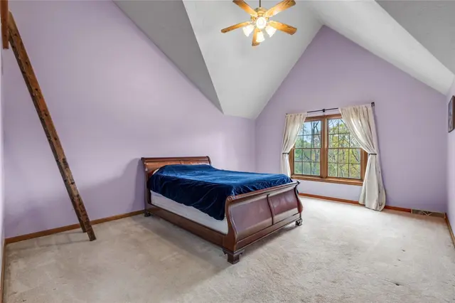562 Callery Rd gallery image 43