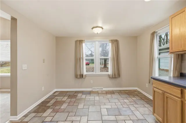 5641 Fairfield Dr gallery image 14
