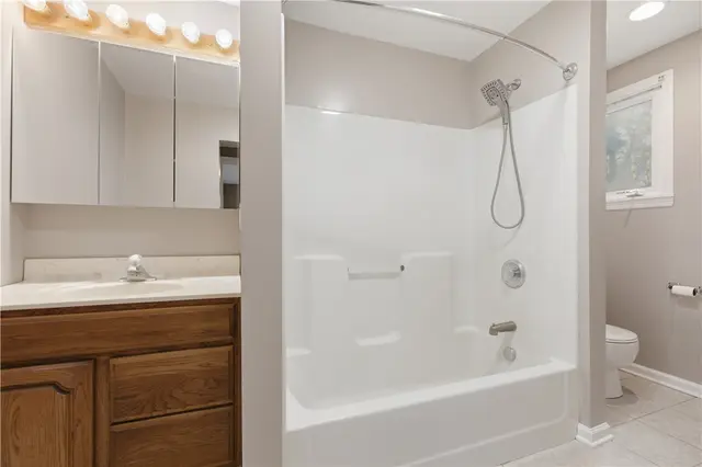 5641 Fairfield Dr gallery image 20