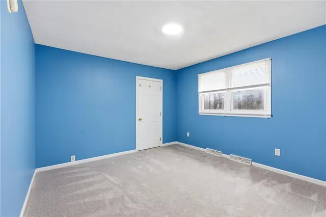 5641 Fairfield Dr gallery image 21