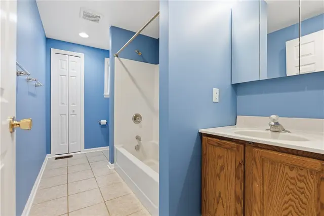 5641 Fairfield Dr gallery image 25