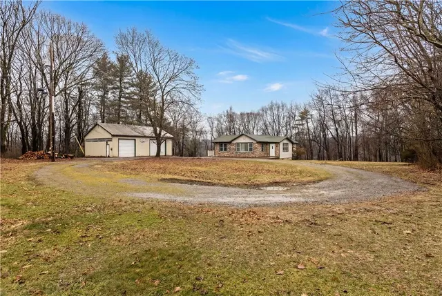 5641 Fairfield Dr gallery image 32