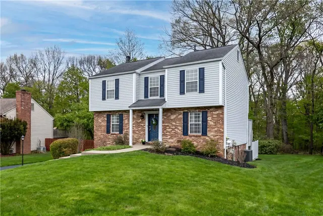 570 Bruton Dr gallery image 4