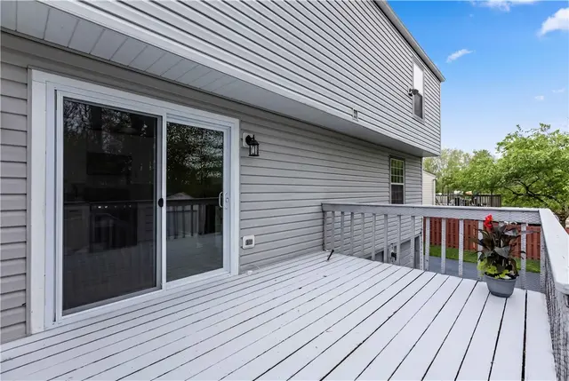 570 Bruton Dr gallery image 7